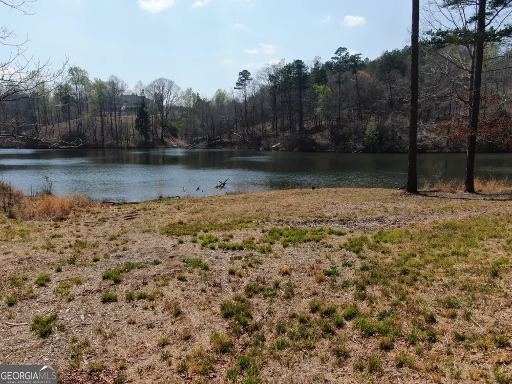 918 Purvis RD Baldwin, GA 30511