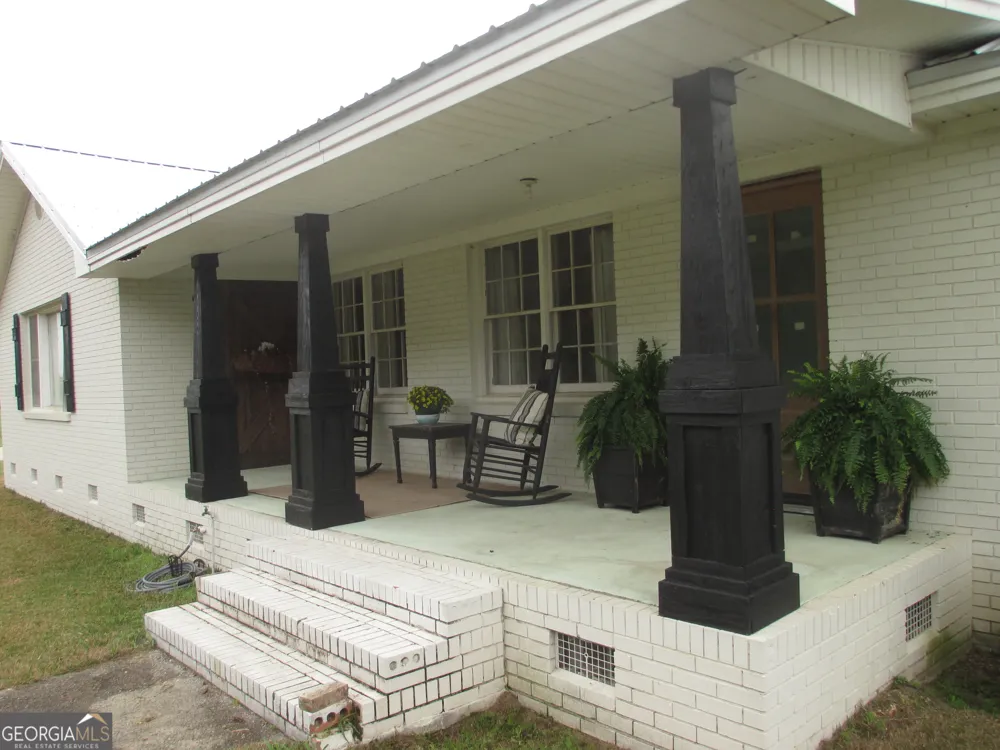 84 Comer Yawn RD Hazlehurst, GA 31539