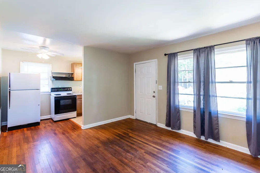 2982 Pearl ST East Point, GA 30344