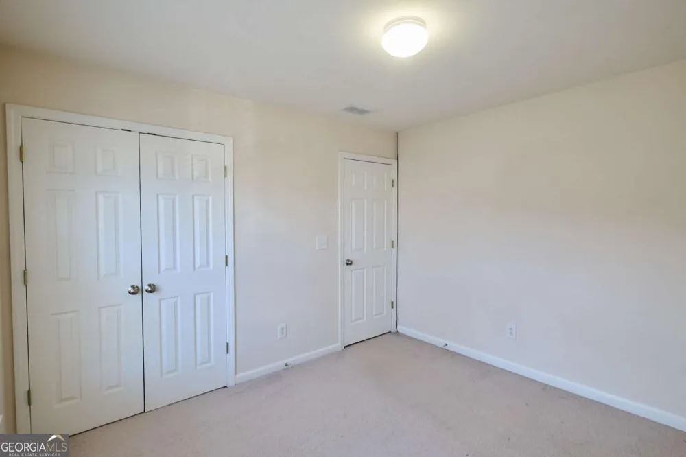 1622 Hemburg TRCE Kennesaw, GA 30144