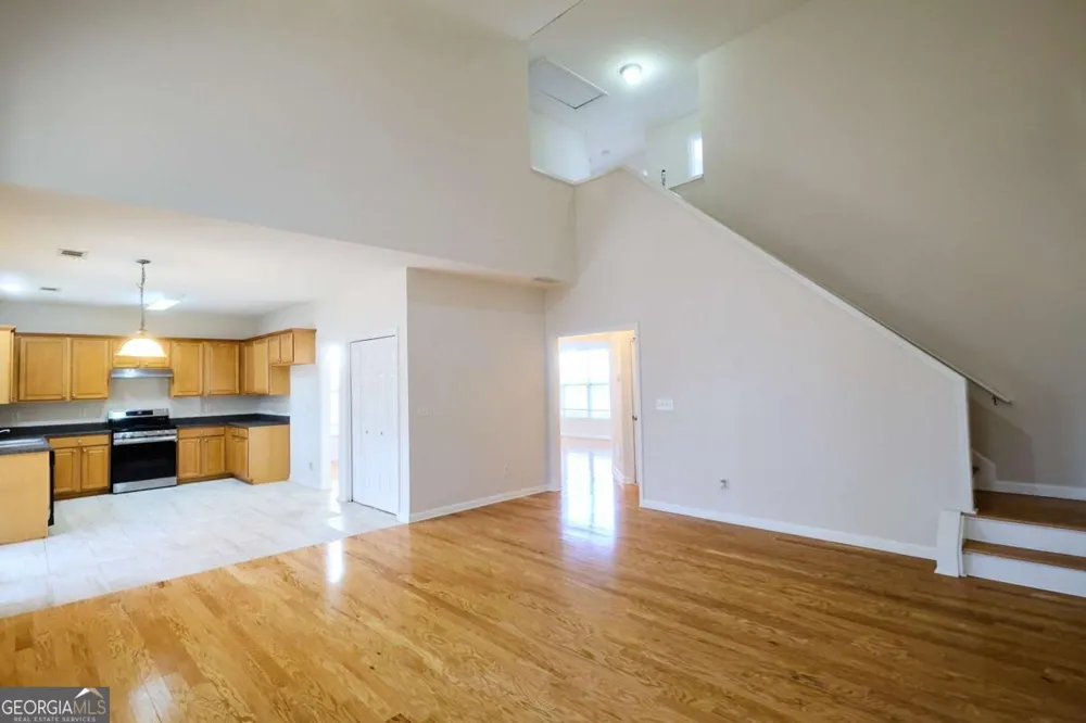 1622 Hemburg TRCE Kennesaw, GA 30144