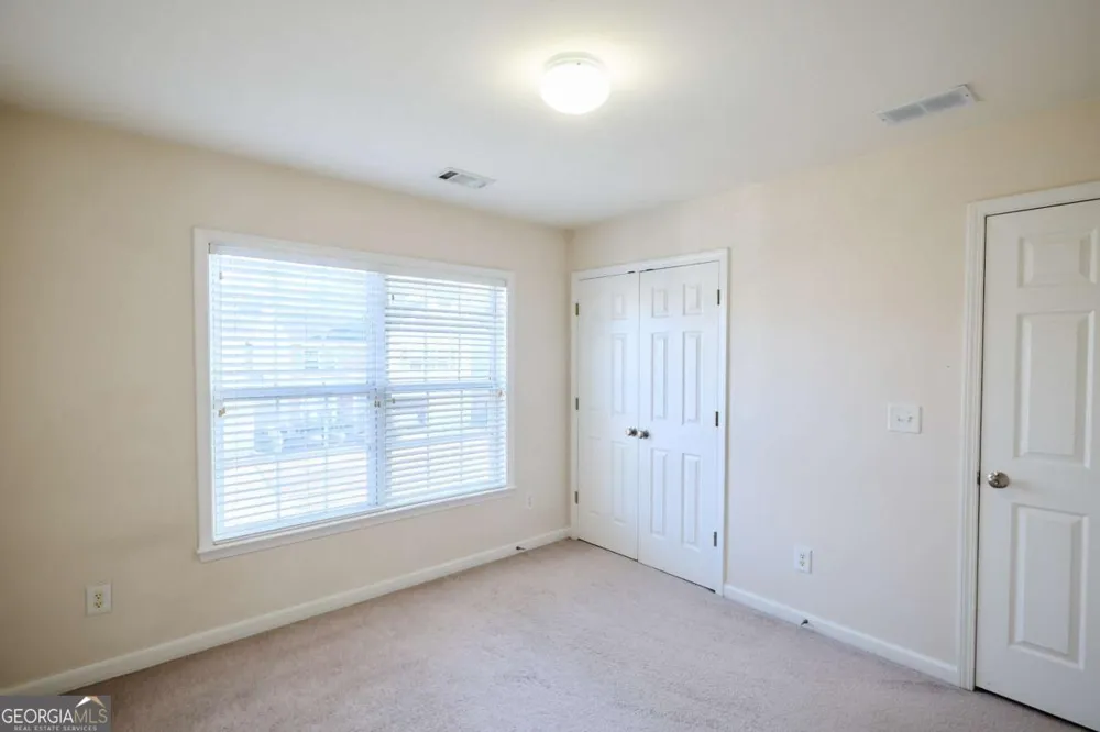 1622 Hemburg TRCE Kennesaw, GA 30144