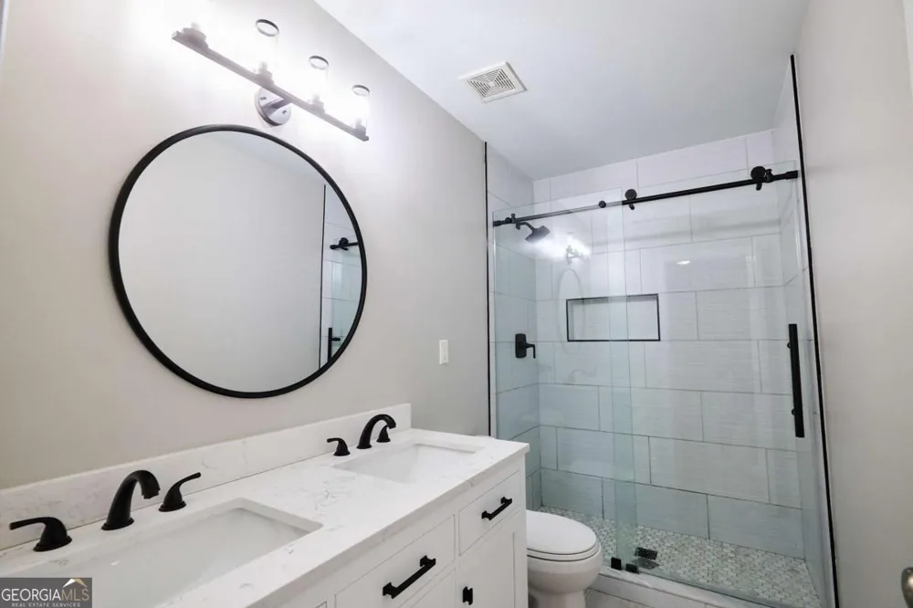 1622 Hemburg TRCE Kennesaw, GA 30144