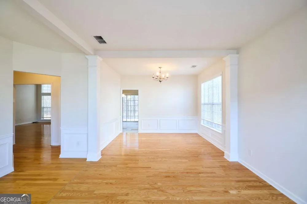 1622 Hemburg TRCE Kennesaw, GA 30144