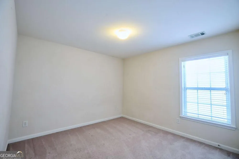 1622 Hemburg TRCE Kennesaw, GA 30144