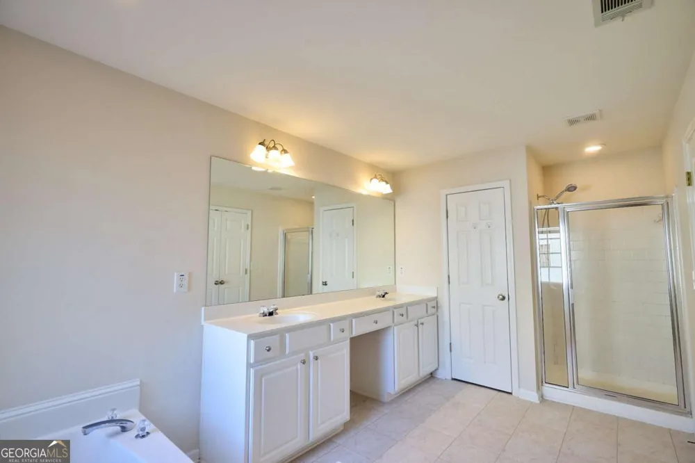 1622 Hemburg TRCE Kennesaw, GA 30144