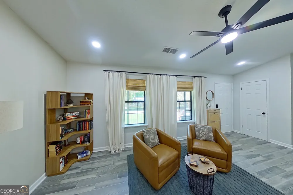 5438 Martins Crossing RD Stone Mountain, GA 30088