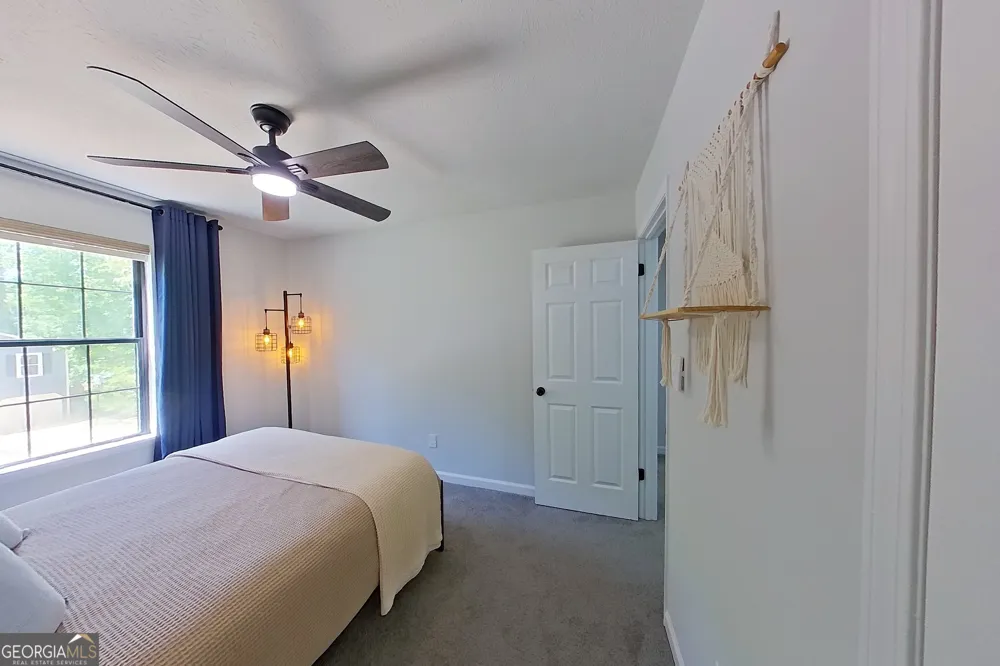 5438 Martins Crossing RD Stone Mountain, GA 30088