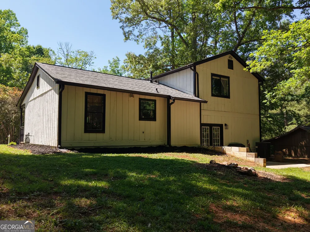 5438 Martins Crossing RD Stone Mountain, GA 30088