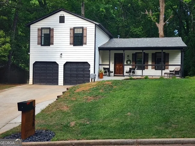 5438 Martins Crossing RD Stone Mountain, GA 30088