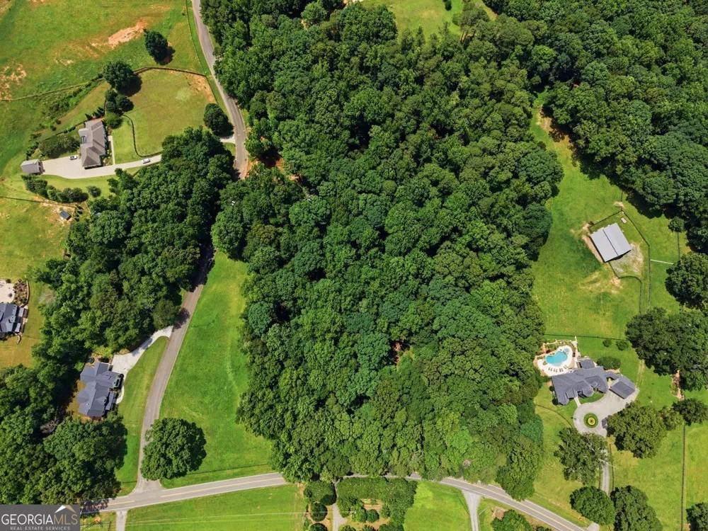 140 Sherwood LN Canton, GA 30115