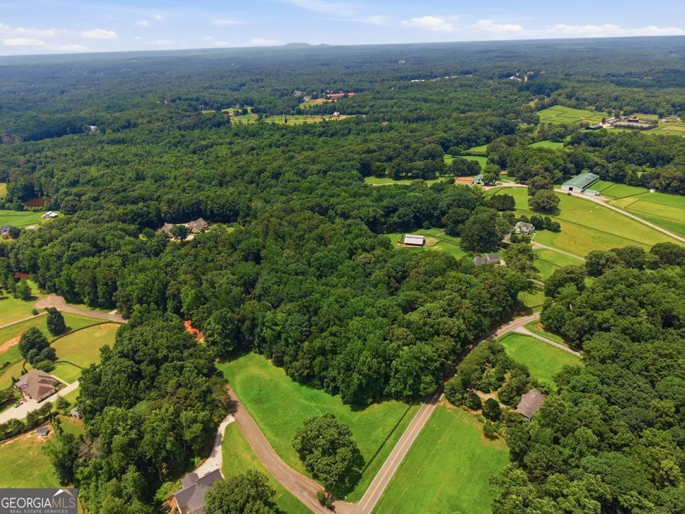 140 Sherwood LN Canton, GA 30115