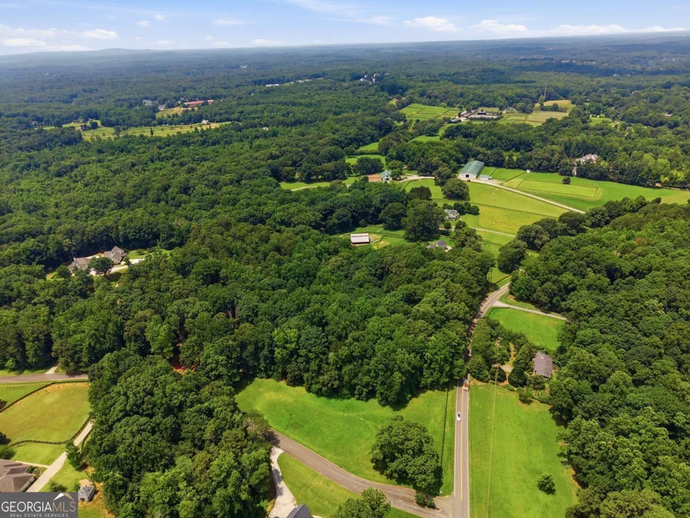 140 Sherwood LN Canton, GA 30115