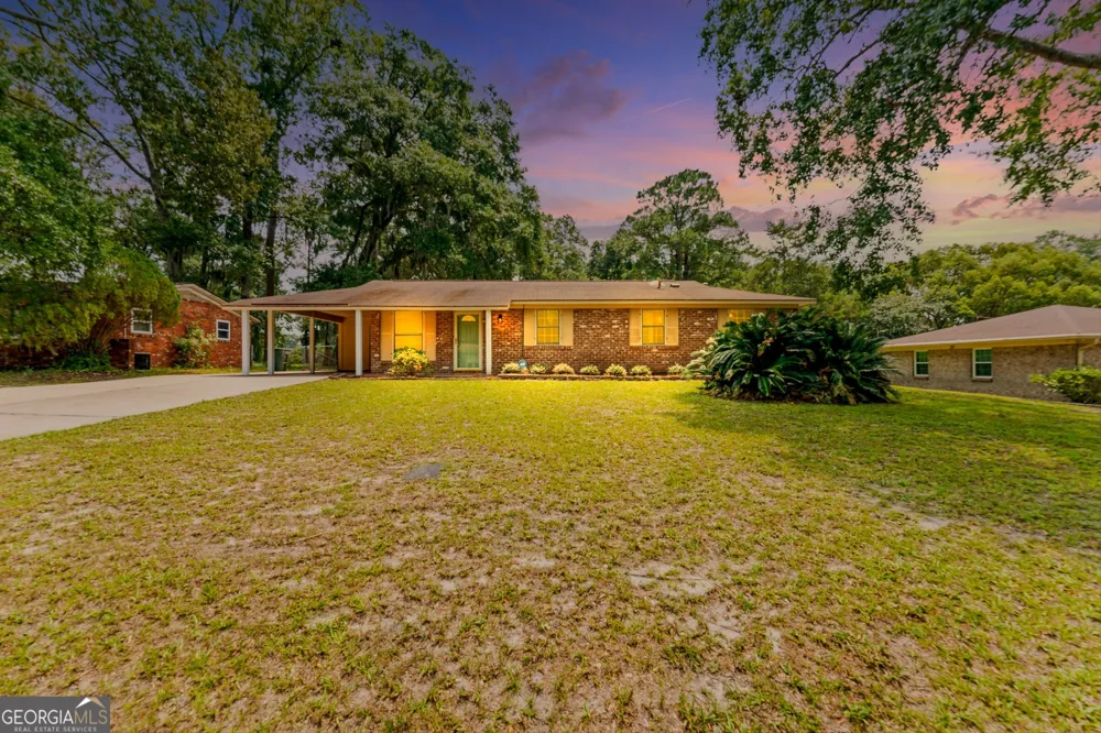 417 Willow RD Savannah, GA 31419