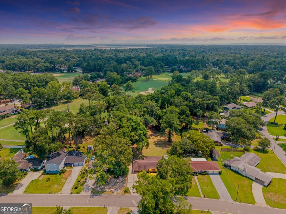 417 Willow RD Savannah, GA 31419