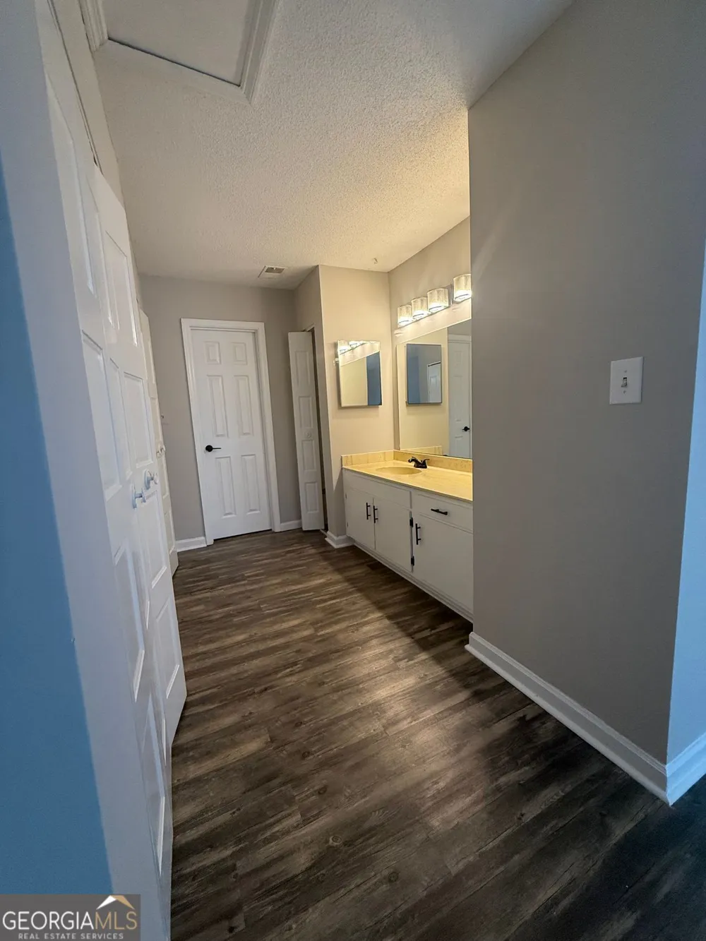 6222 Overlok RD Peachtree Corners, GA 30092