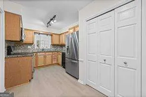 70 Chaumont SQ NW Atlanta, GA 30327