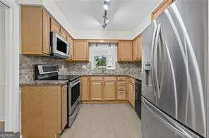 70 Chaumont SQ NW Atlanta, GA 30327