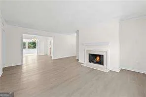 70 Chaumont SQ NW Atlanta, GA 30327