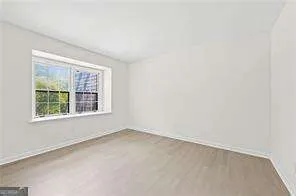 70 Chaumont SQ NW Atlanta, GA 30327