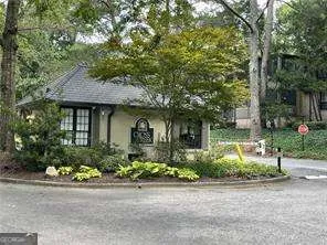 70 Chaumont SQ NW Atlanta, GA 30327
