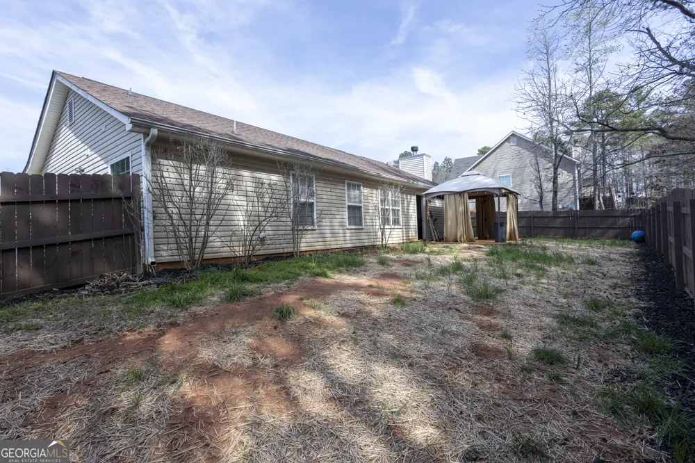 305 Bradford CT Auburn, GA 30011