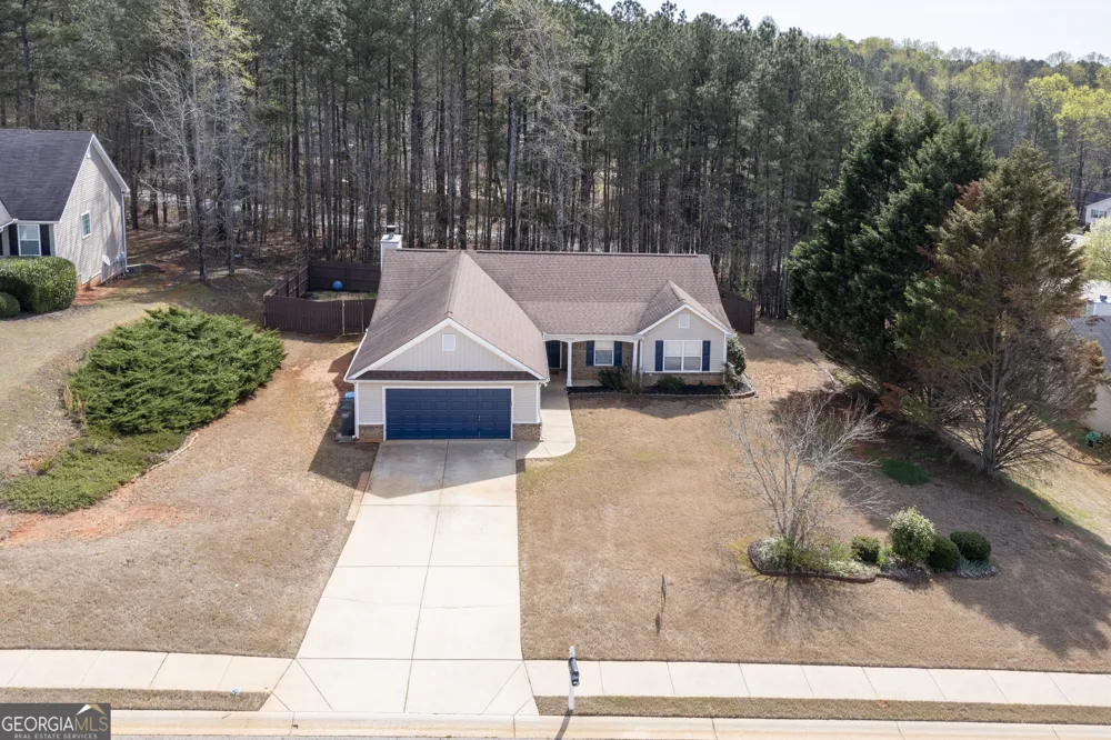 305 Bradford CT Auburn, GA 30011