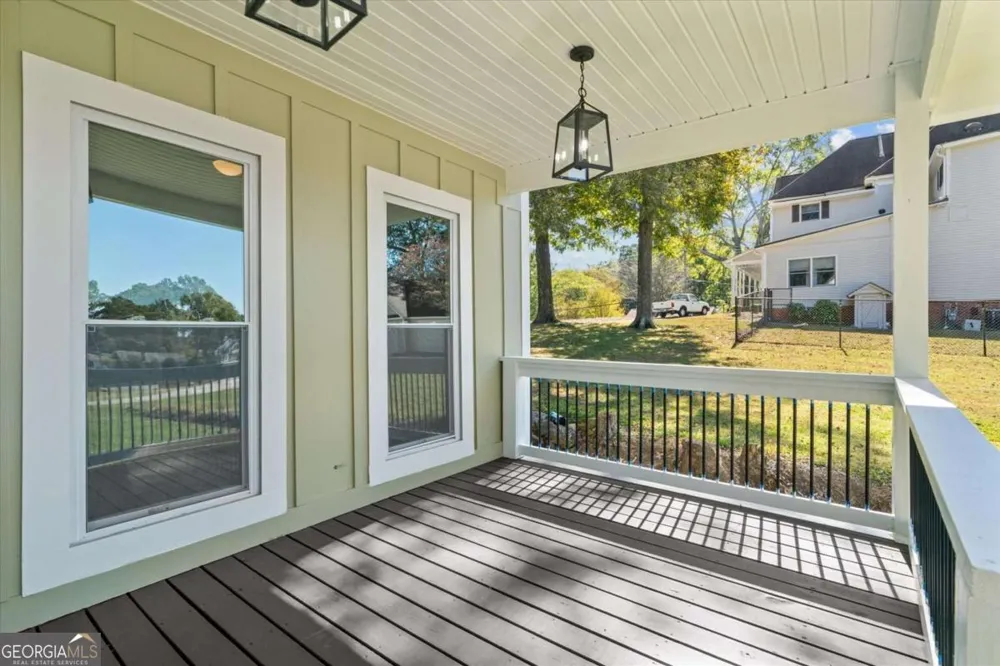515 Woodlawn AVE Calhoun, GA 30701