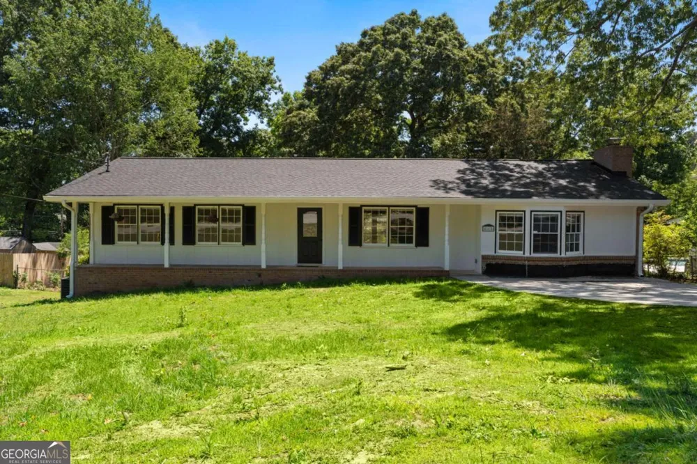 865 Old Tucker RD Stone Mountain, GA 30087