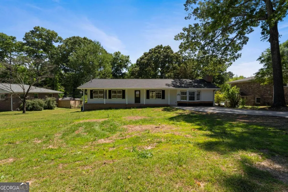 865 Old Tucker RD Stone Mountain, GA 30087