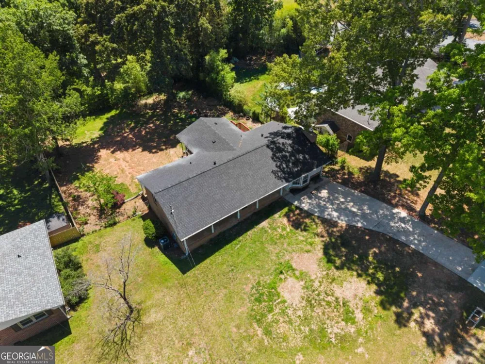 865 Old Tucker RD Stone Mountain, GA 30087