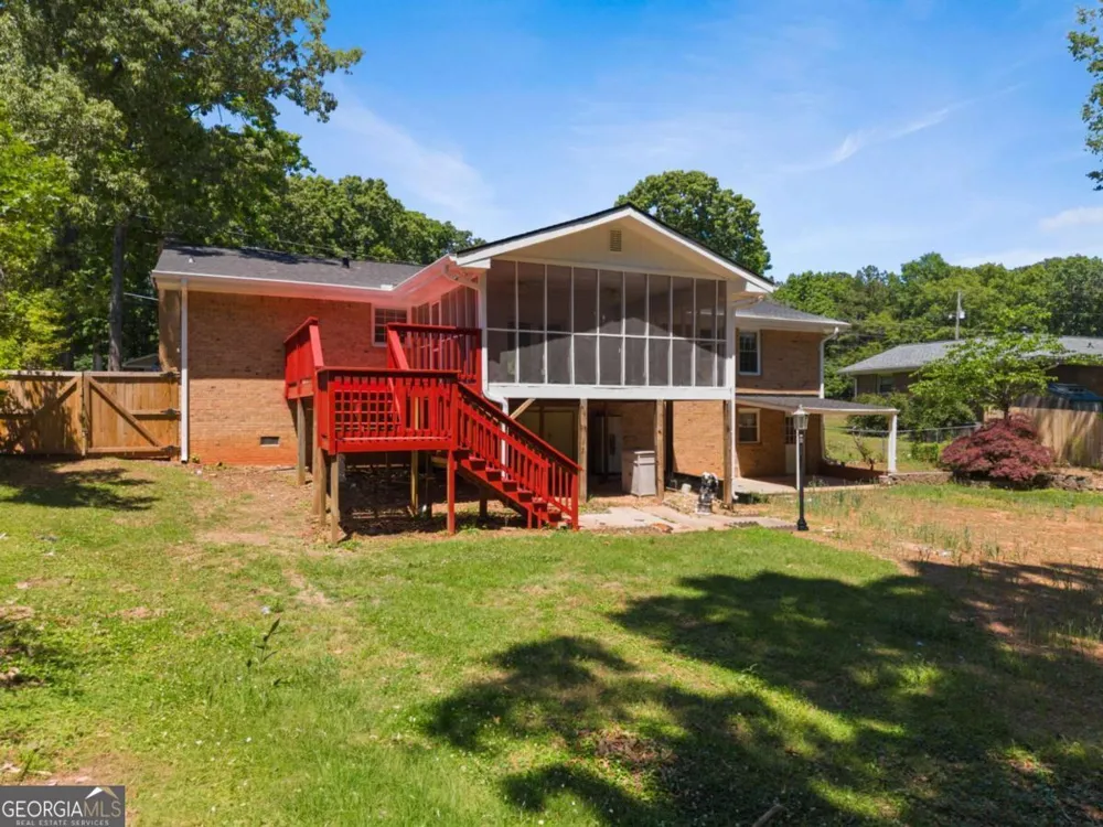 865 Old Tucker RD Stone Mountain, GA 30087
