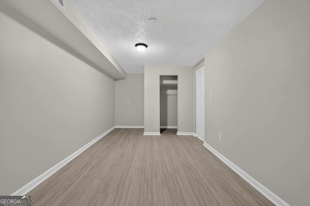 93 FLOYD LN Hampton, GA 30228
