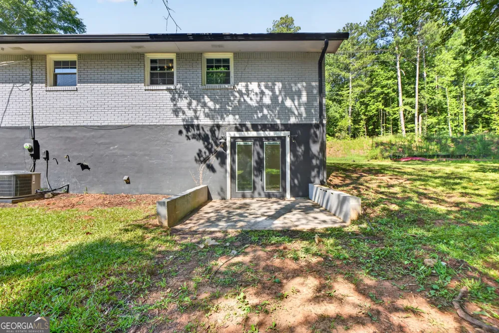 93 FLOYD LN Hampton, GA 30228