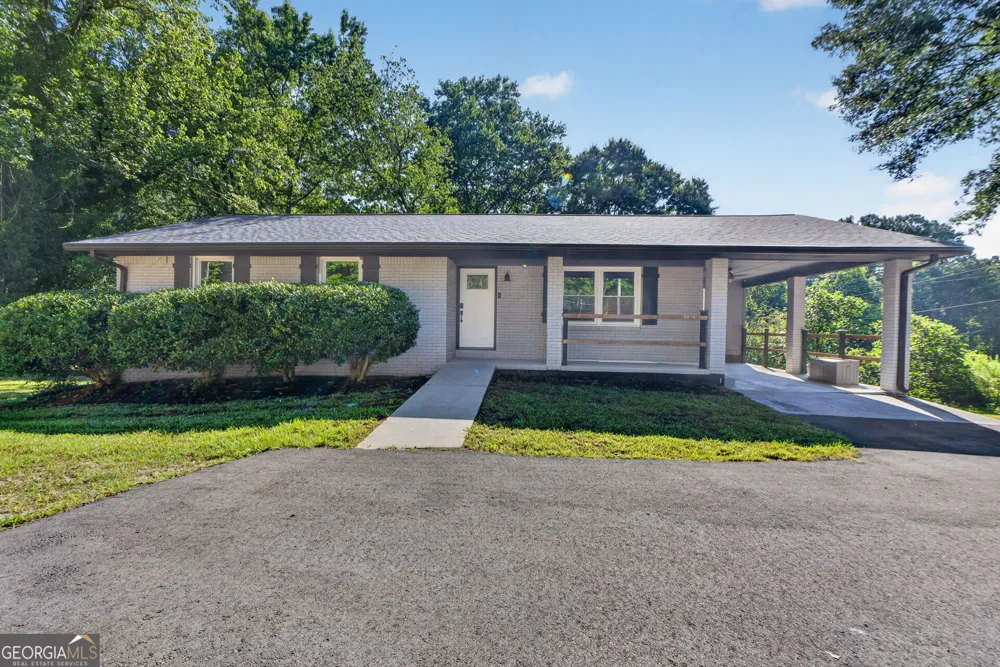 93 FLOYD LN Hampton, GA 30228