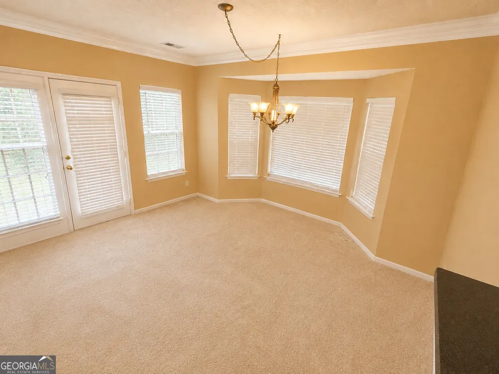 71 Berkeley PL Cartersville, GA 30121