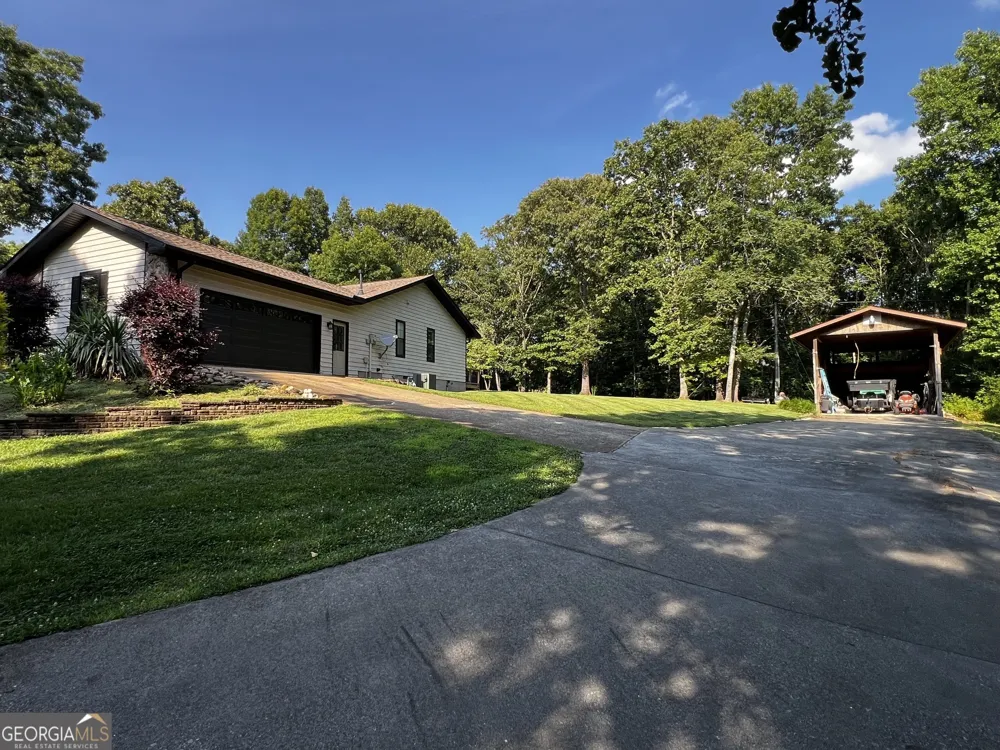 416 Glade RD Mount Airy, GA 30563