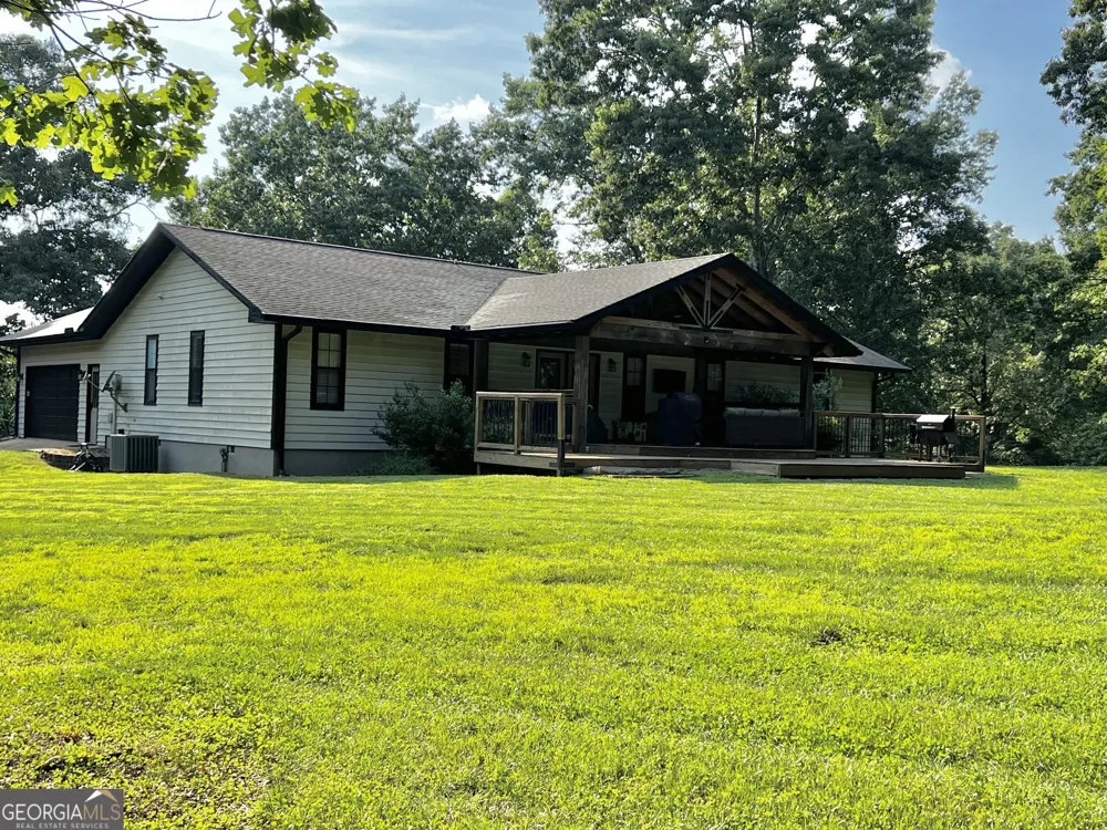416 Glade RD Mount Airy, GA 30563