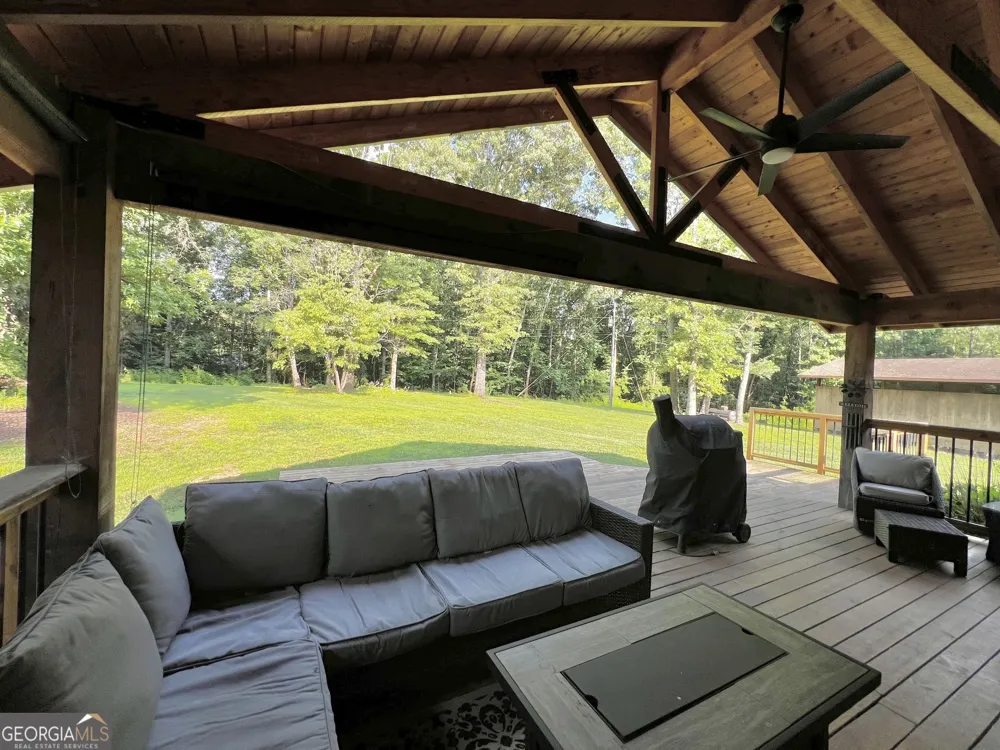 416 Glade RD Mount Airy, GA 30563