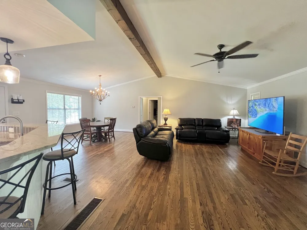 416 Glade RD Mount Airy, GA 30563