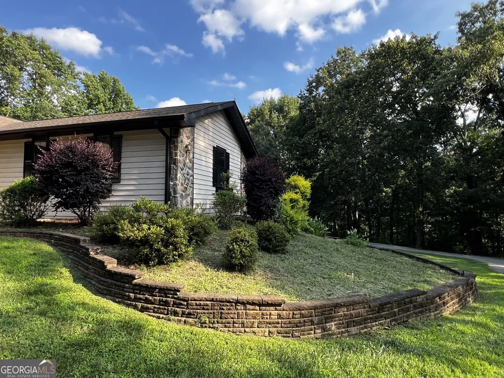 416 Glade RD Mount Airy, GA 30563