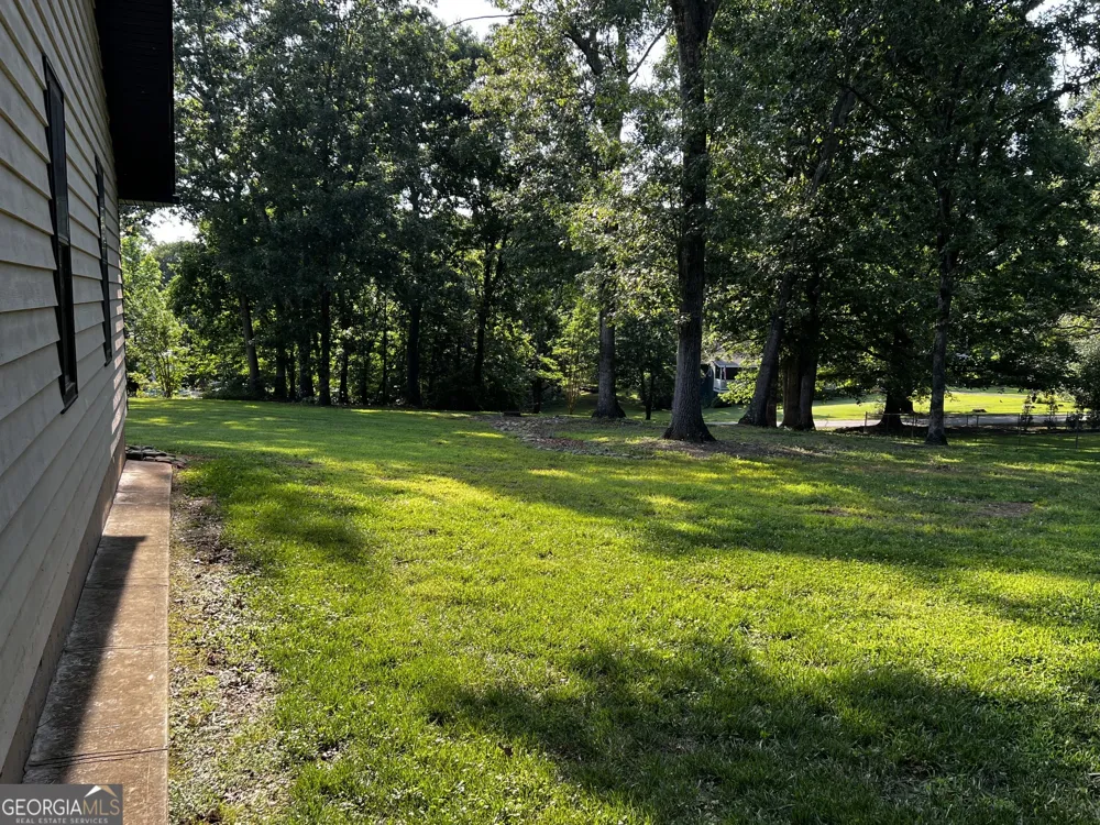 416 Glade RD Mount Airy, GA 30563