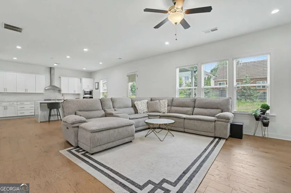 2812 Girard LN Duluth, GA 30097