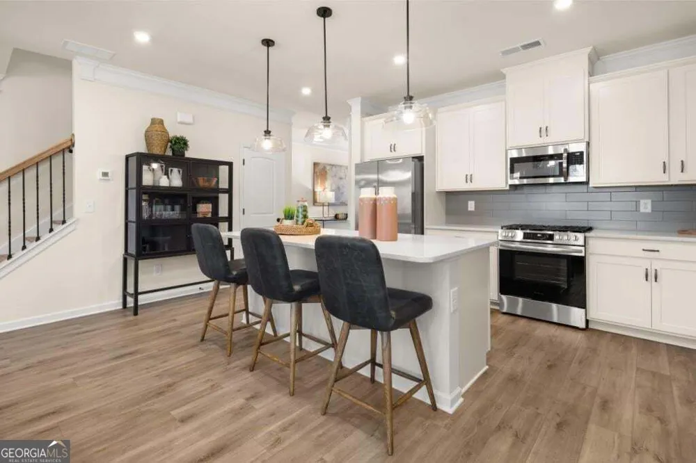 44 Jacobs Farm LN Lawrenceville, GA 30045