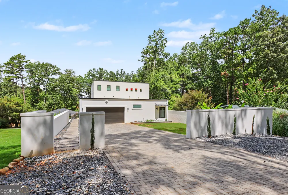 293 N Century DR Martin, GA 30557