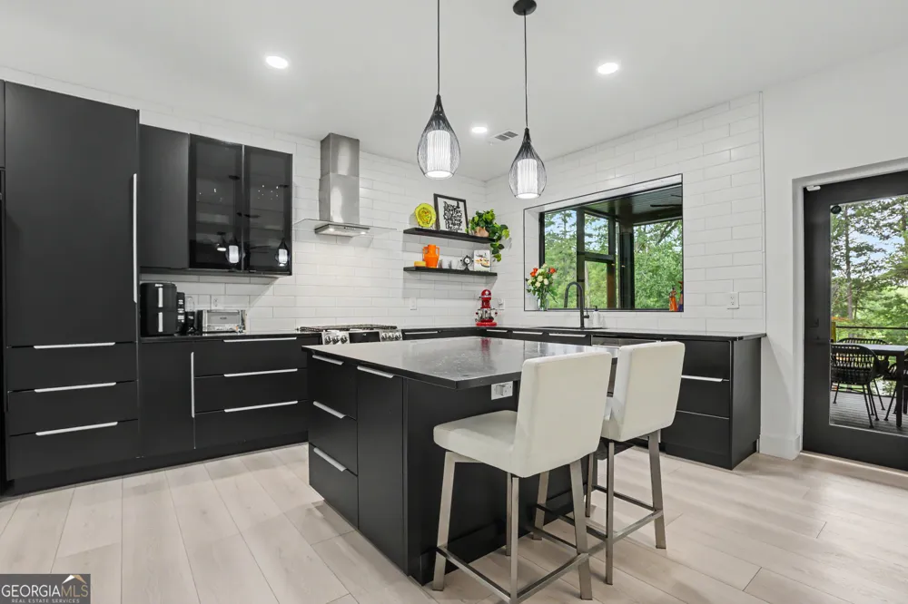 293 N Century DR Martin, GA 30557