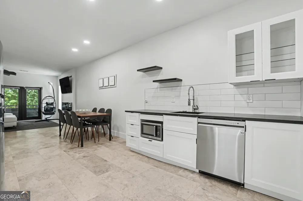 293 N Century DR Martin, GA 30557