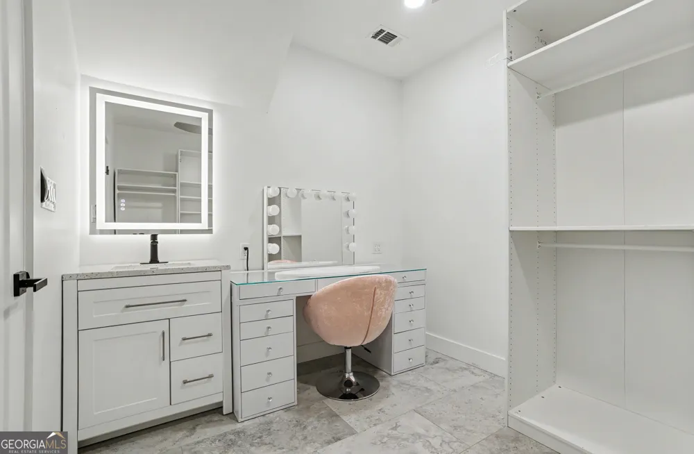 293 N Century DR Martin, GA 30557