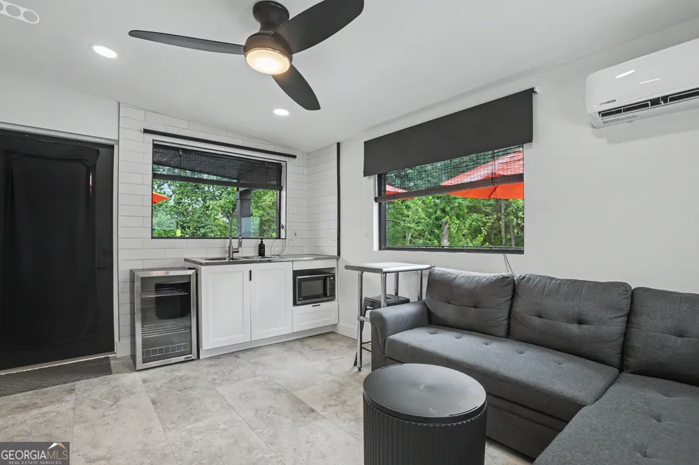 293 N Century DR Martin, GA 30557