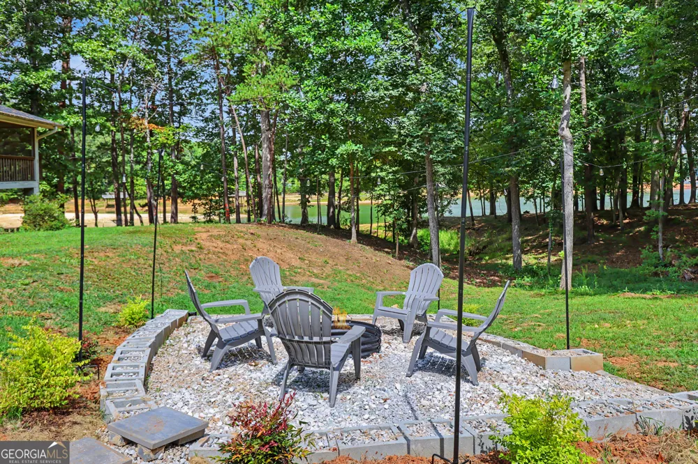 293 N Century DR Martin, GA 30557